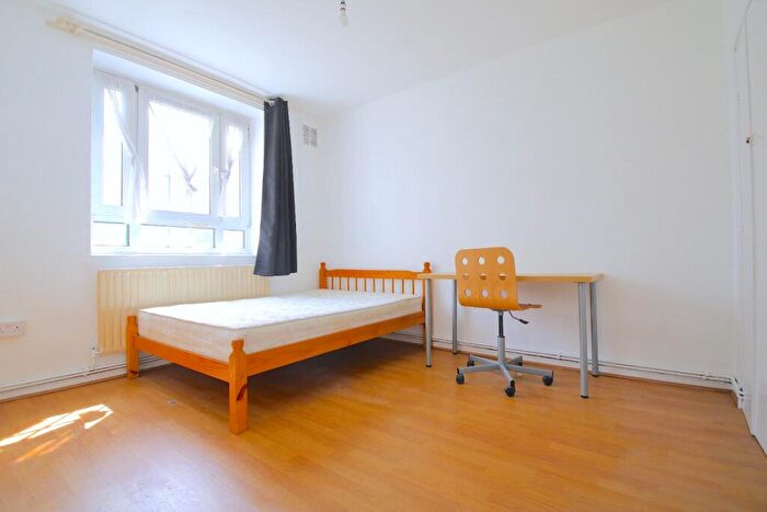 4 Bedroom Flat To Rent In Christian Street, London, E1