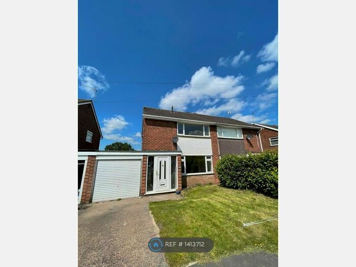 3 Bedroom Semi-Detached House To Rent In Beacon Way, Cannock, WS12