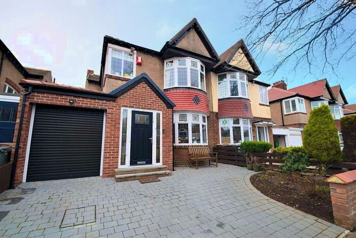 3 Bedroom Semi-Detached House To Rent In Mitchell Avenue, Whitley Bay, NE25