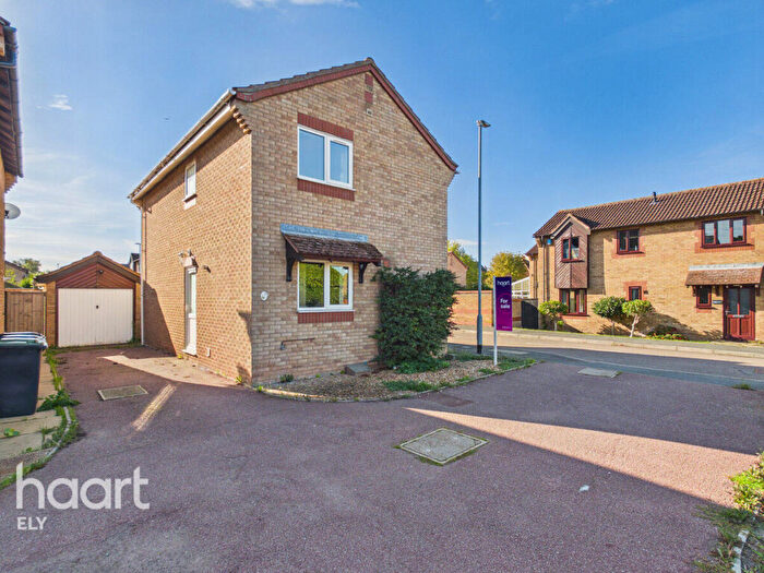 3 Bedroom Detached House For Sale In Vermuyden Gardens, Sutton, CB6