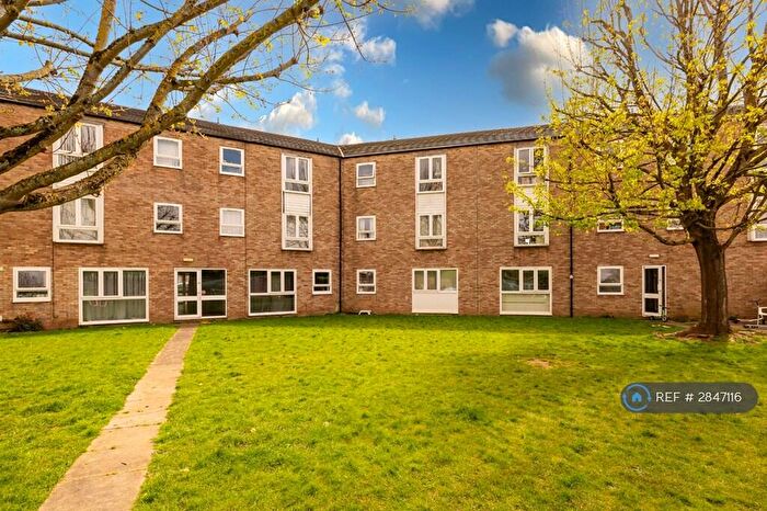 2 Bedroom Flat To Rent In Barton Court, Leamington Spa, CV31