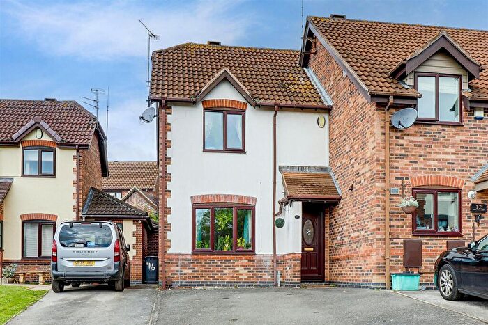 2 Bedroom End Of Terrace House For Sale In Shandwick Close, Arnold, Nottinghamshire, NG5