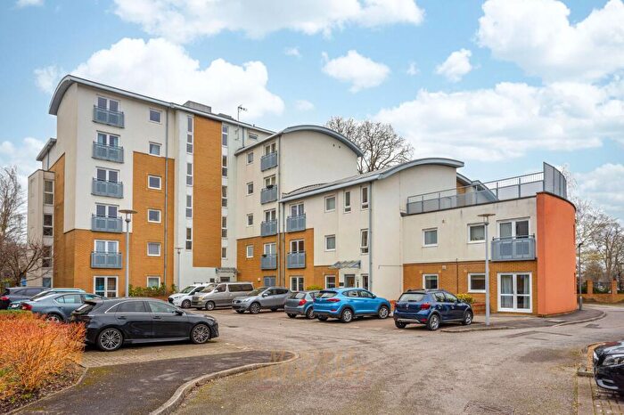 1 Bedroom Flat For Sale In Trafalgar Gardens, Daniels House Trafalgar Gardens, RH10