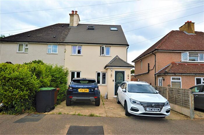 4 Bedroom Semi-Detached House To Rent In Springfield Close, Croxley Green, WD3