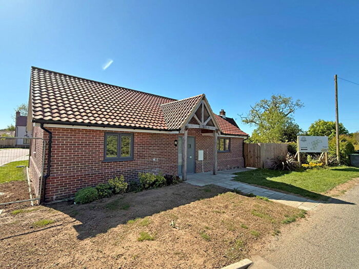 3 Bedroom Detached Bungalow For Sale In Bedfield, Nr Framlingham, Suffolk, IP13