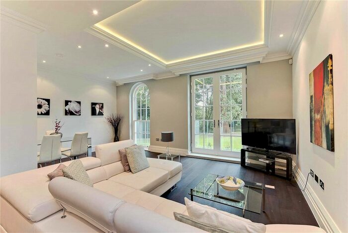 1 Bedroom Flat To Rent In Hill House, Portsmouth Road, Esher, Surrey, KT10