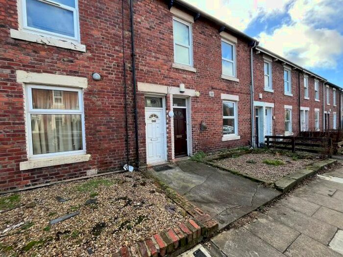 3 Bedroom Flat To Rent In Bolingbroke Street, Newcastle Upon Tyne, NE6