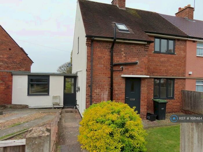 3 Bedroom Semi-Detached House To Rent In Churchill Drive, Stourbridge, DY8