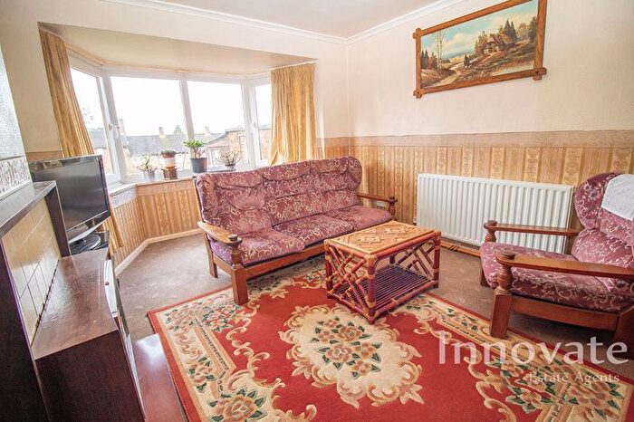 3 Bedroom End Of Terrace House For Sale In Harvington Road, Oldbury, B68