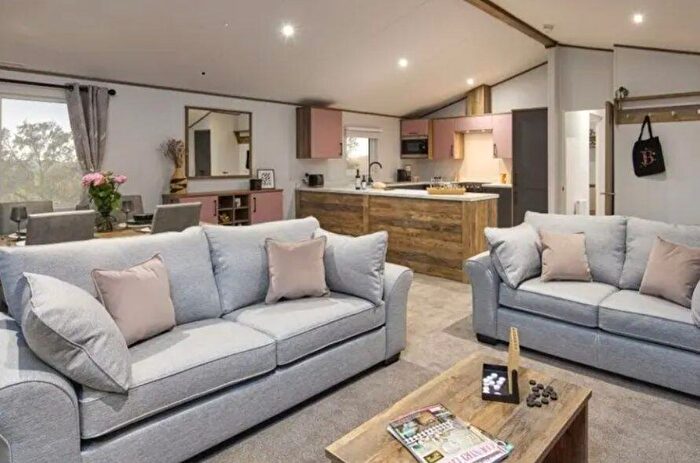 3 Bedroom Park Home For Sale In Plas Coch Country And Leisure Retreat, LL61