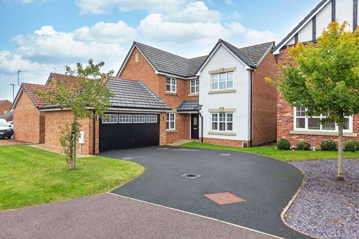 4 Bedroom Detached House For Sale In Kingfisher Drive, Wesham, PR4