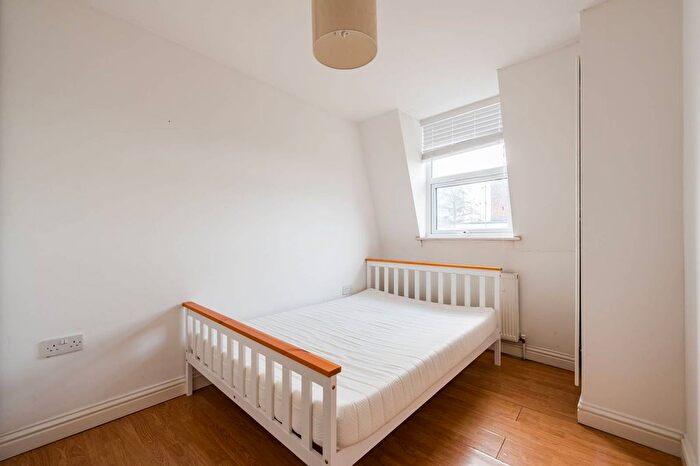 1 Bedroom Flat To Rent In Fonthill Road, Finsbury Park, London, N4