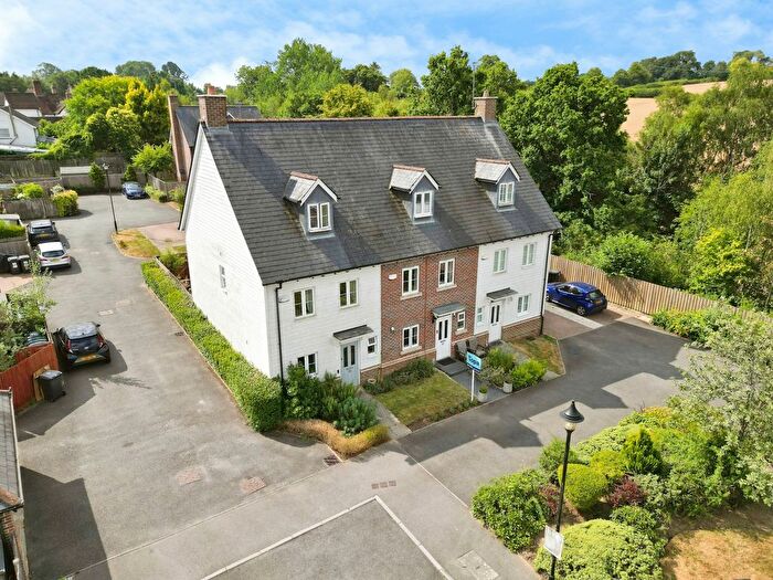 4 Bedroom Terraced House For Sale In Broomfield, Tunbridge Wells, TN3