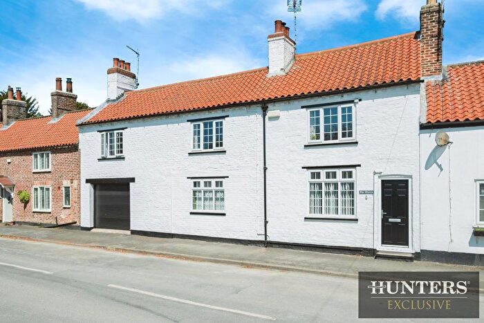 4 Bedroom Cottage For Sale In Middle Street, Kilham, Driffield, YO25