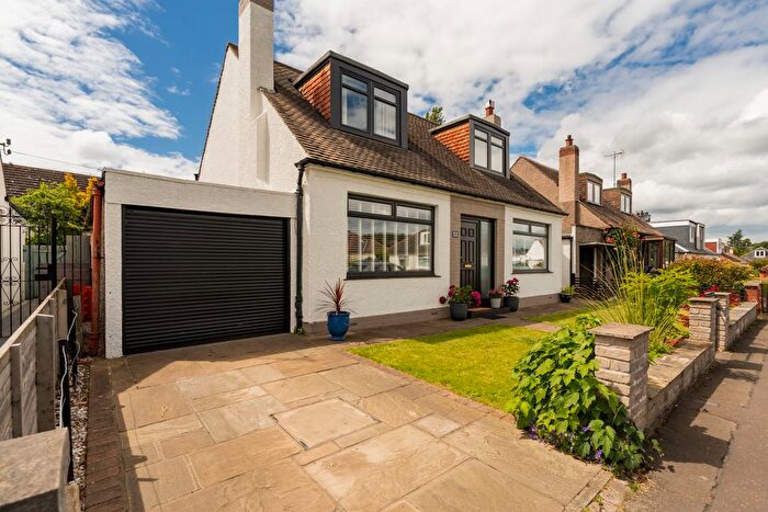 3 Bedroom Villa For Sale In Roull Road, Edinburgh, EH12