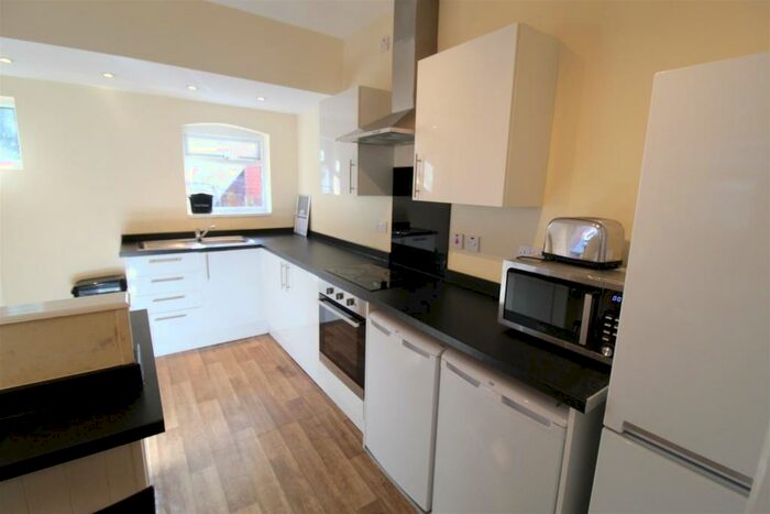 5 Bedroom Terraced House To Rent In St. Georges Road, Coventry, CV1