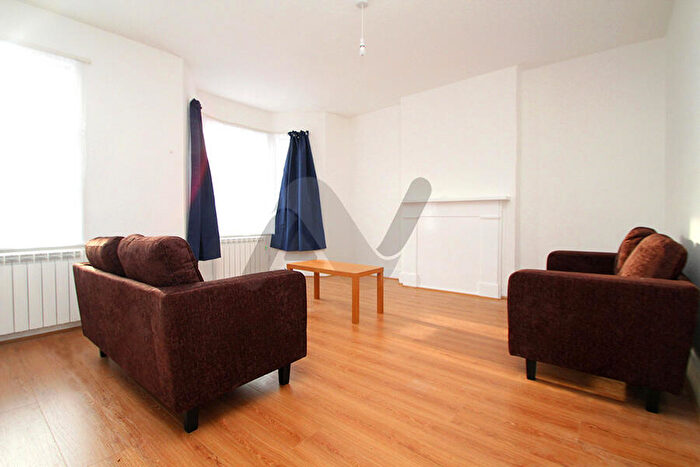 1 Bedroom Flat To Rent In Fairfax Road, London, N8