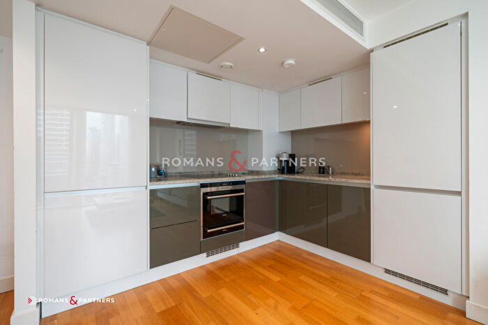 1 Bedroom Apartment To Rent In Landmark East, Canary Wharf, E14