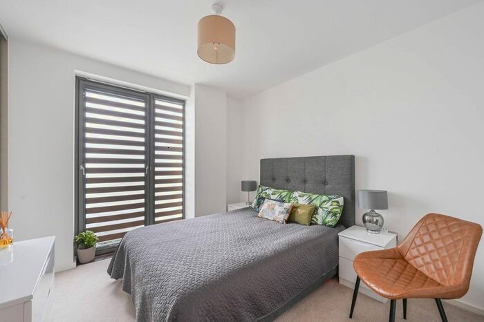 2 Bedroom Flat For Sale In Edwin Street, Royal Docks, London, E16