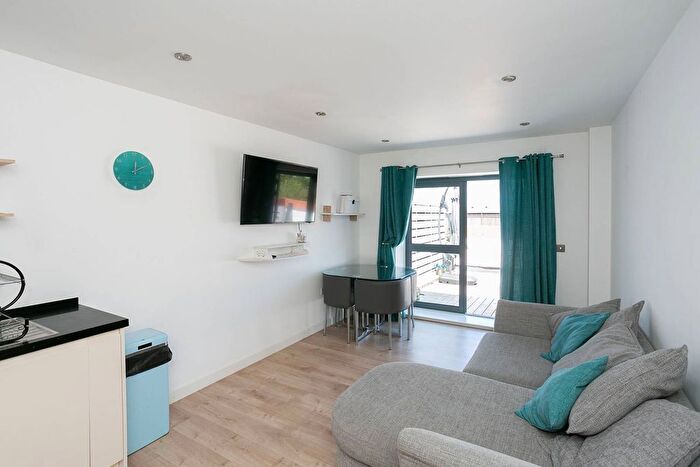 1 Bedroom Flat To Rent In Wolsey Road, , Hemel Hempstead, HP2