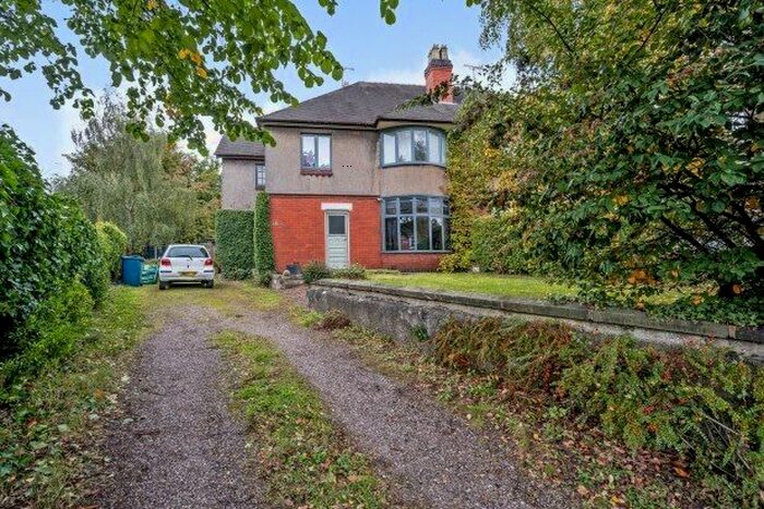 4 Bedroom Property To Rent In Lichfield Road, Stafford, ST17