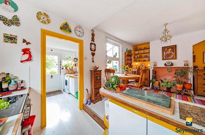 2 Bedroom Semi-Detached House For Sale In Eastwood Road, Bramley, Guildford, Surrey, GU5