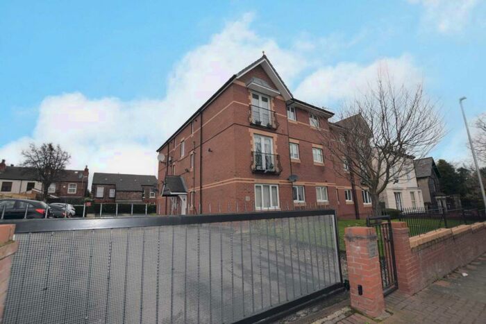 2 Bedroom Flat To Rent In Clifton Gate, Birkenhead, CH41
