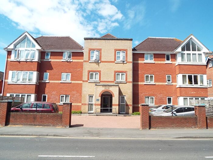 2 Bedroom Property To Rent In Maddalena House, Southampton, SO15