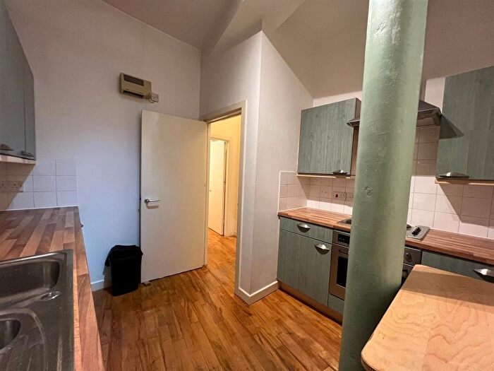 1 Bedroom Flat To Rent In Kingsley House, Newton Street, Manchester, M1