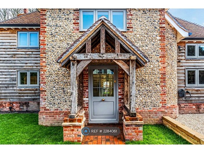 3 Bedroom Detached House To Rent In Collards Lane, Haslemere, GU27