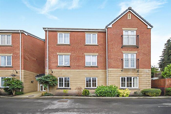 2 Bedroom Apartment For Sale In Stubbins Lane, Ramsbottom, Bury, BL0