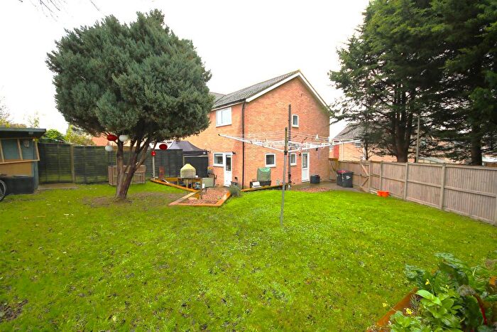 2 Bedroom Property To Rent In Field Avenue, Canterbury, CT1