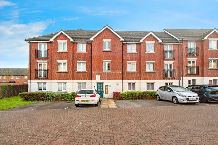 2 Bedroom Flat To Rent In Grenville Road, Chafford Hundred, Grays, RM16