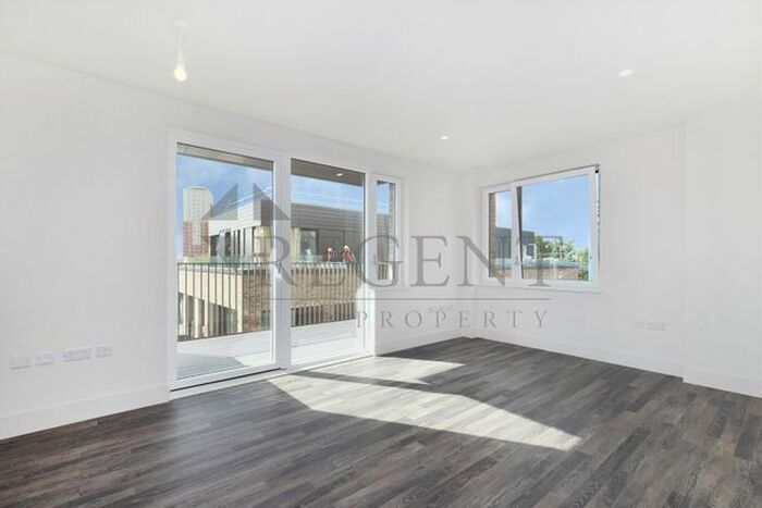 2 Bedroom Flat To Rent In Fusion Apartments, Deptford Foundry, SE14