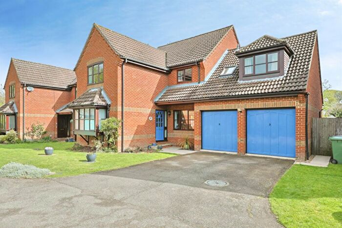 6 Bedroom Detached House For Sale In Windsor Park, Dereham, NR19