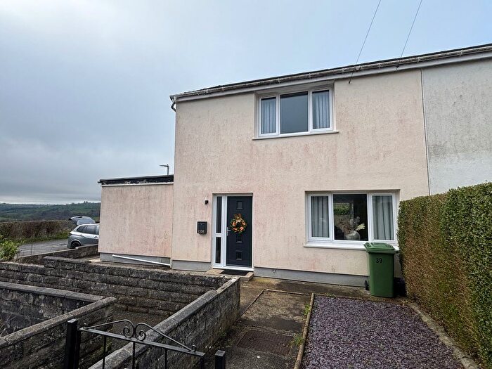 2 Bedroom Semi Detached House For Sale In The Beeches, Llandysul, SA44