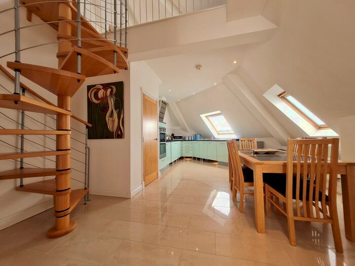 2 Bedroom Penthouse To Rent In Nunwell Street, Sandown, PO36