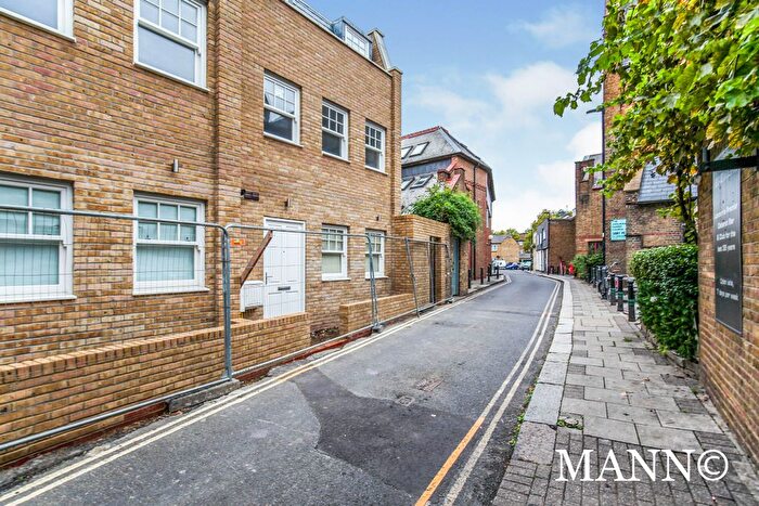 4 Bedroom Property To Rent In Prescott Place, London, SW4