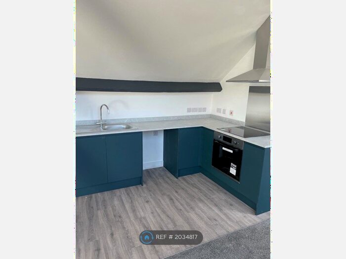 3 Bedroom Maisonette To Rent In Brigade House, Bideford, EX39