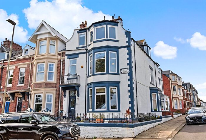 4 Bedroom Maisonette For Sale In Lawe Road, South Shields, NE33