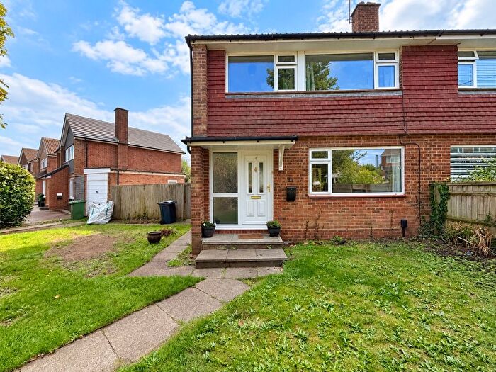 3 Bedroom Semi Detached House To Rent In Hithercroft Road, High Wycombe, HP13