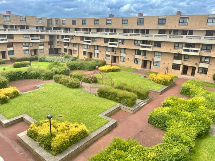 2 Bedroom Apartment To Rent In Collingwood Court, Washington, NE37