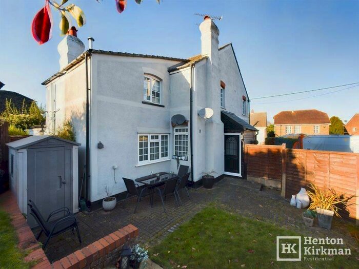 1 Bedroom Apartment To Rent In Western Road, Billericay, Essex, CM12