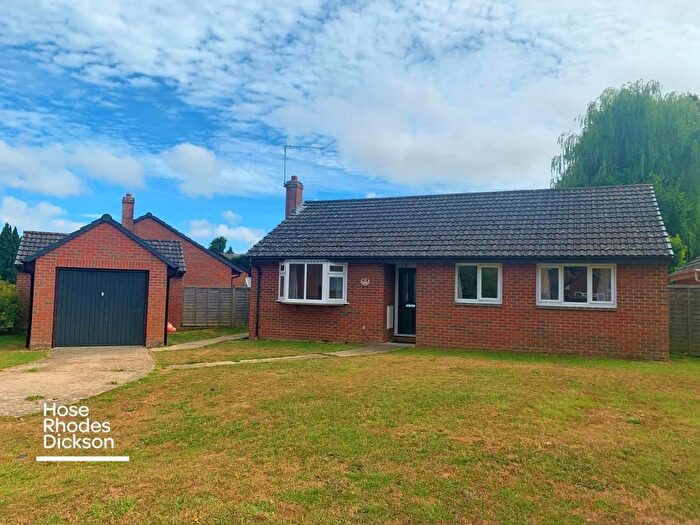 3 Bedroom Bungalow To Rent In Lark Rise, Newport, PO30