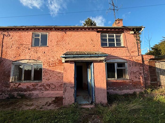 2 Bedroom Cottage For Sale In Oaklands, Rhystone Lane, Lugwardine, Hereford, Herefordshire, HR1