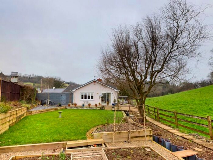 4 Bedroom Detached Bungalow For Sale In Station Road, Nantgaredig, Carmarthen SA32