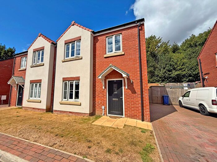 3 Bedroom Semi-Detached House For Sale In Rosedale Lane, Scarborough, YO12