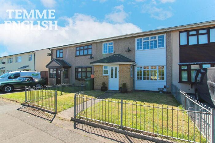 3 Bedroom Terraced House For Sale In Swallow Road, Wickford, SS11