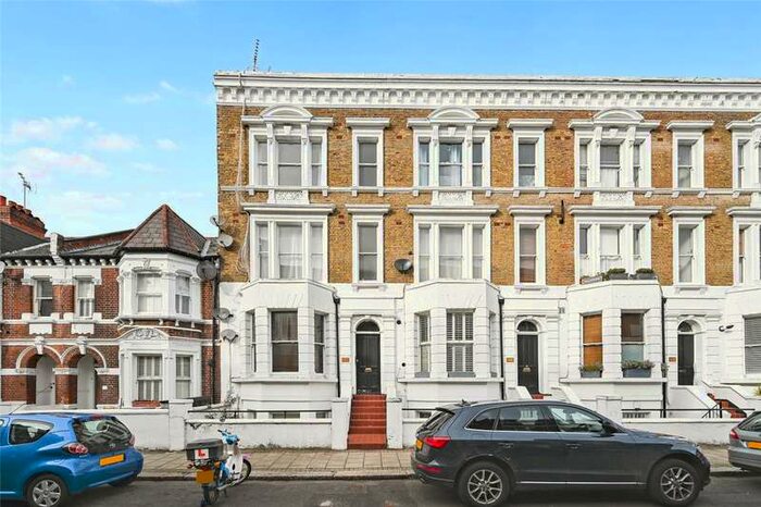 1 Bedroom Flat To Rent In Lakeside Road, Brook Green, London, W14