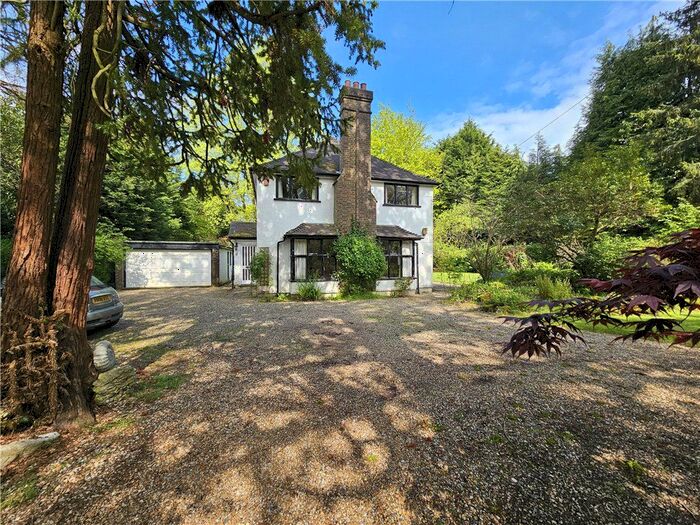 3 Bedroom Detached House For Sale In Doctors Lane, Chaldon, Caterham, Surrey, CR3